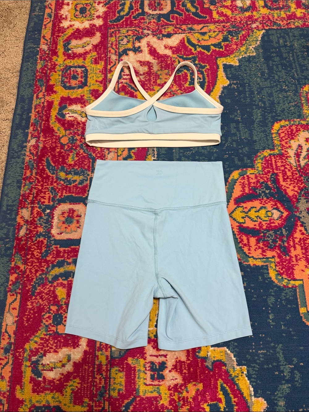All in Motion Light Blue Women's Sports Bra 6” inseam High-Rise Bike Shorts Set - Picture 4 of 7